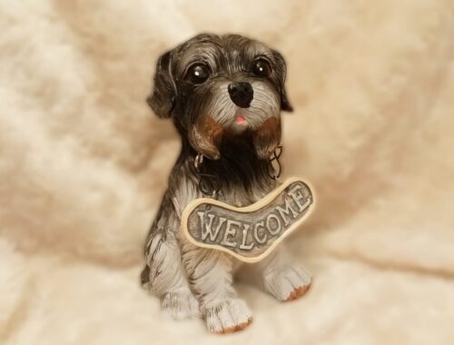 Welcome Dog Figurine grey
