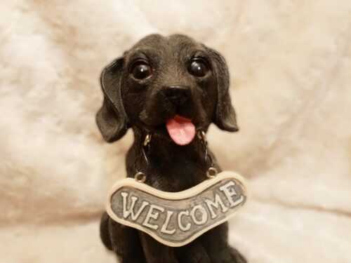 Welcome Dog Figurine Lab